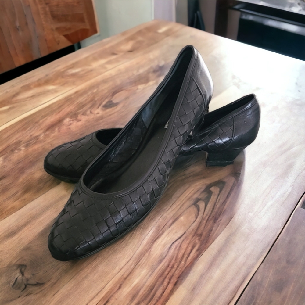 AMALFI RANGONI Italy Vintage Black Woven Leather Low Heel Pumps 8.5 Narrow - Picture 7 of 16